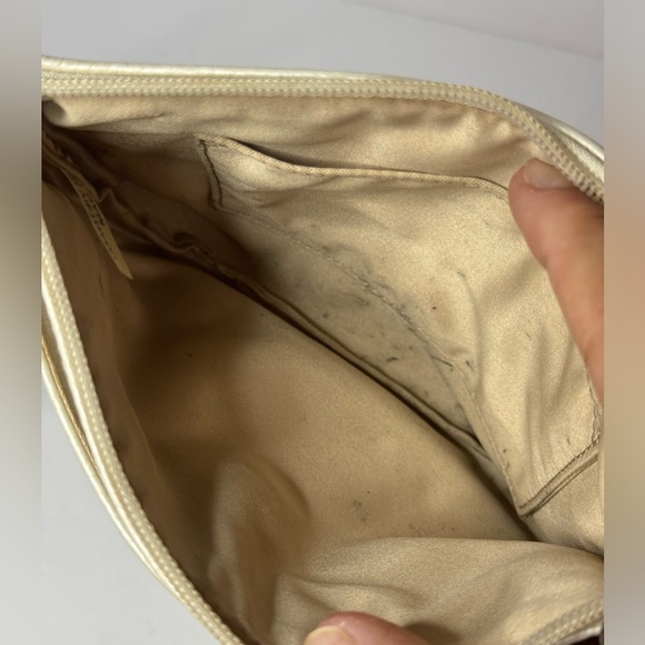 Coach Turn Lock Pearl Pebble Leather Wristlet - Picture 8 of 10